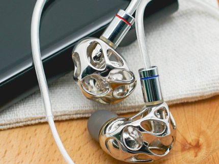 BLON BL-A8 Flagship Metal Hollow Earphone
