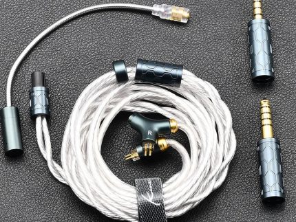 Kinera Gramr Pro 4N In-Ear 2Pin 0.78mm /MMCX Earphone Cable With Boom Mic