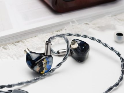 QoA Aviation 3 Knowles BA+1 DD Hybrid In-Ear Monitors